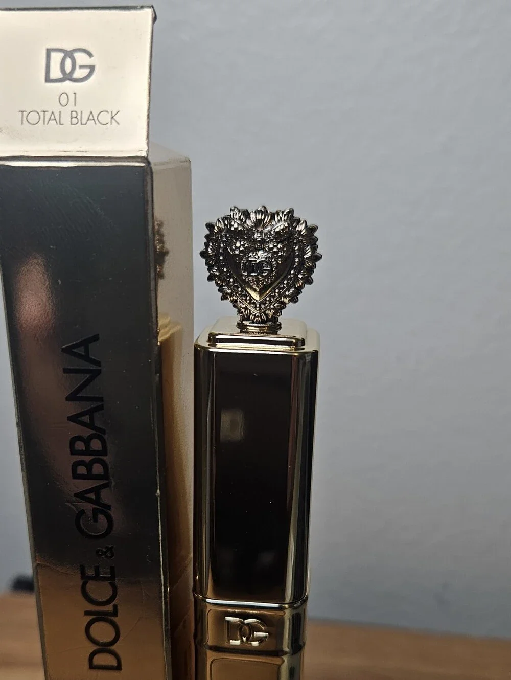Dolce & Gabbana Everfull XL Mascara in Total Black 01 8ml